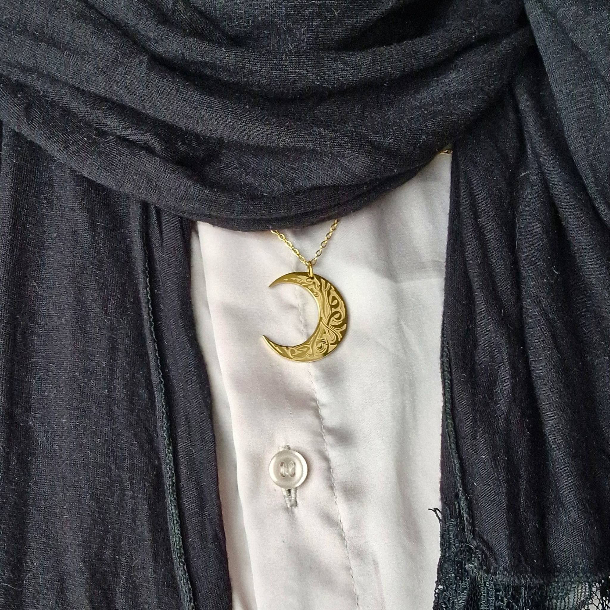 "Er ist mit dir" Halskette Sichelmond - HILALING