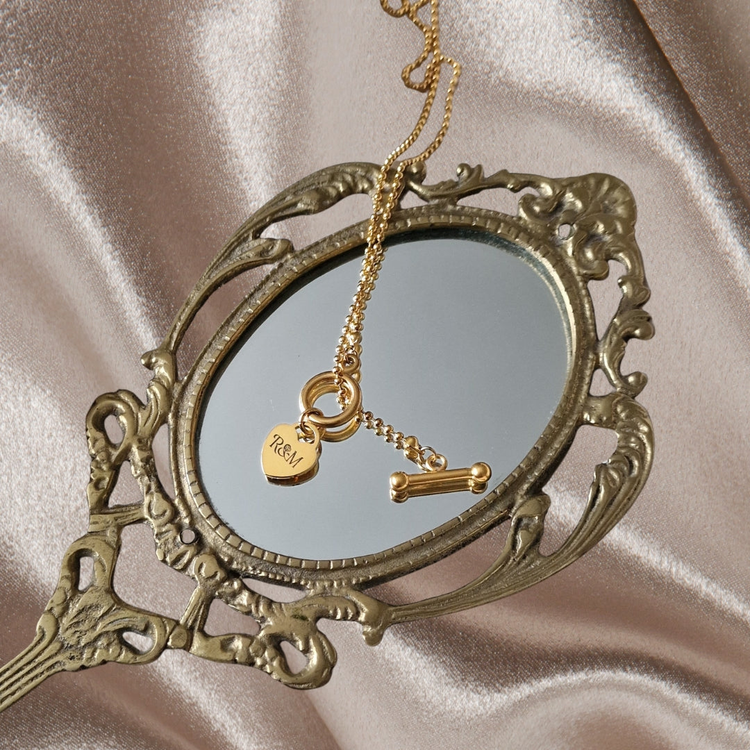 Personalisierte Herz-Halskette mit Designverschluss – Ein Symbol für Liebe, Erinnerung und Verbundenheit